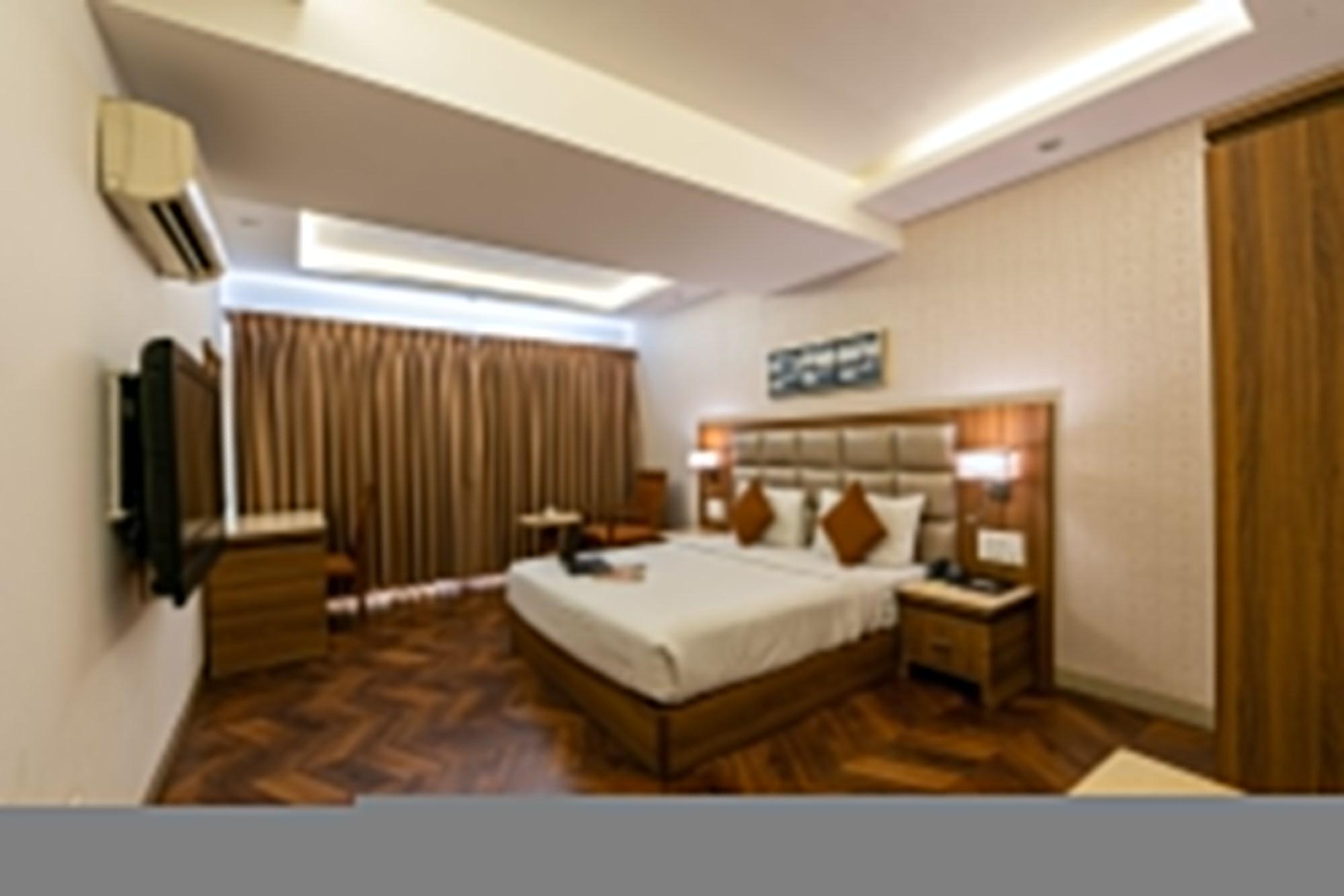 Treebo Trend Surya Nashik Exterior foto
