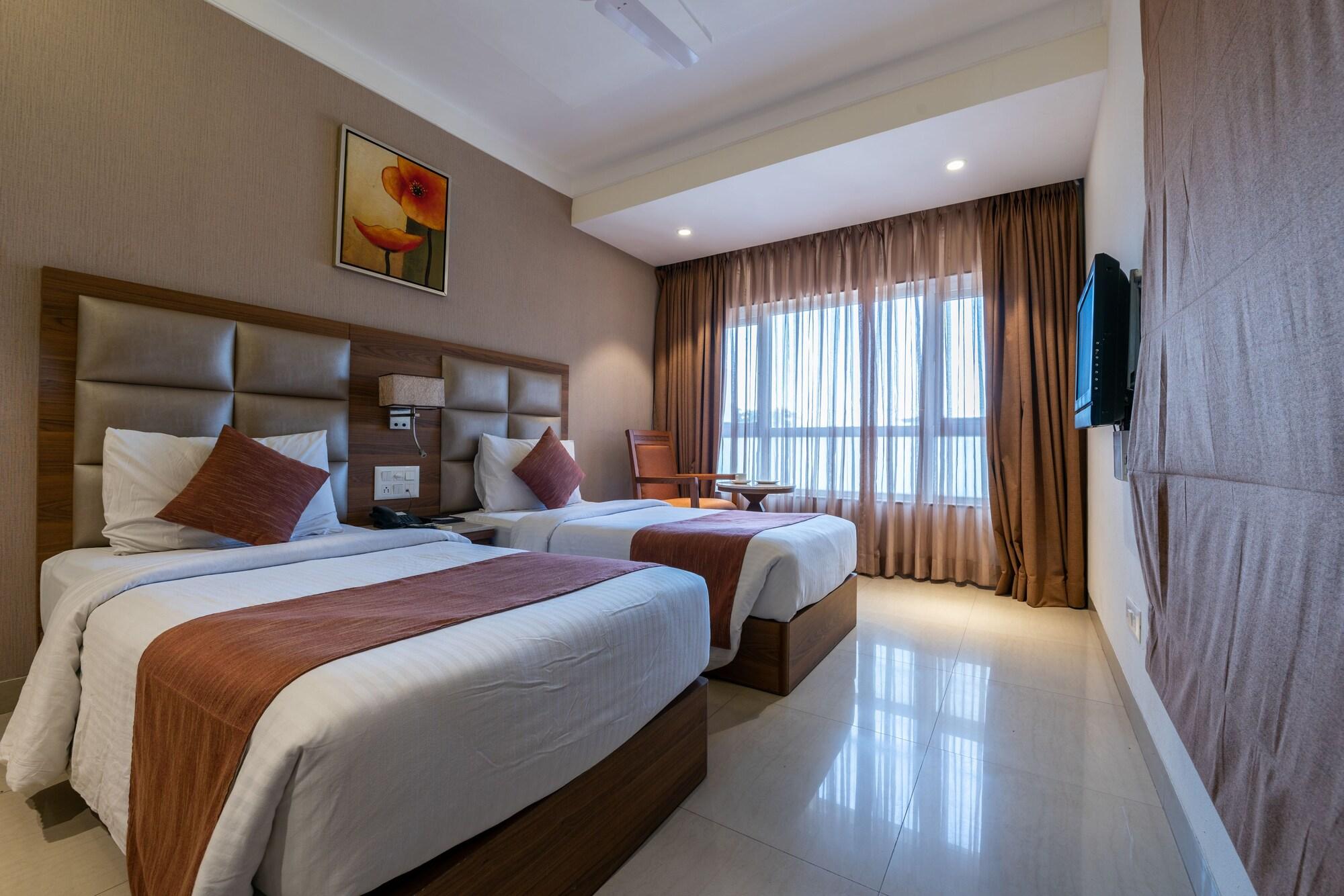 Treebo Trend Surya Nashik Exterior foto