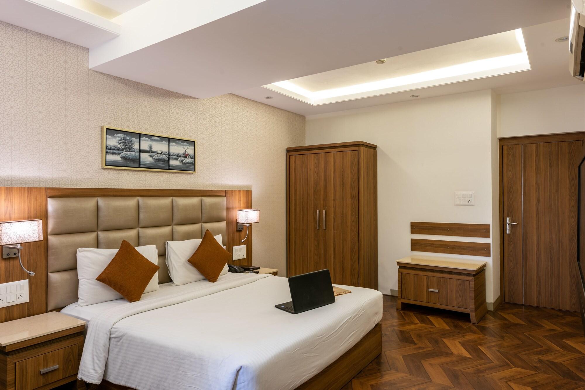 Treebo Trend Surya Nashik Exterior foto