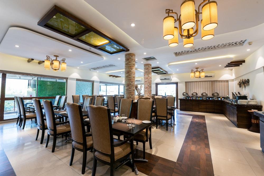 Treebo Trend Surya Nashik Exterior foto