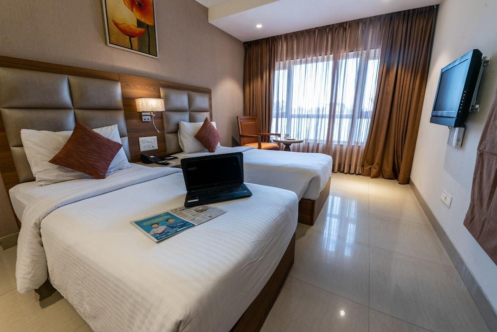 Treebo Trend Surya Nashik Exterior foto