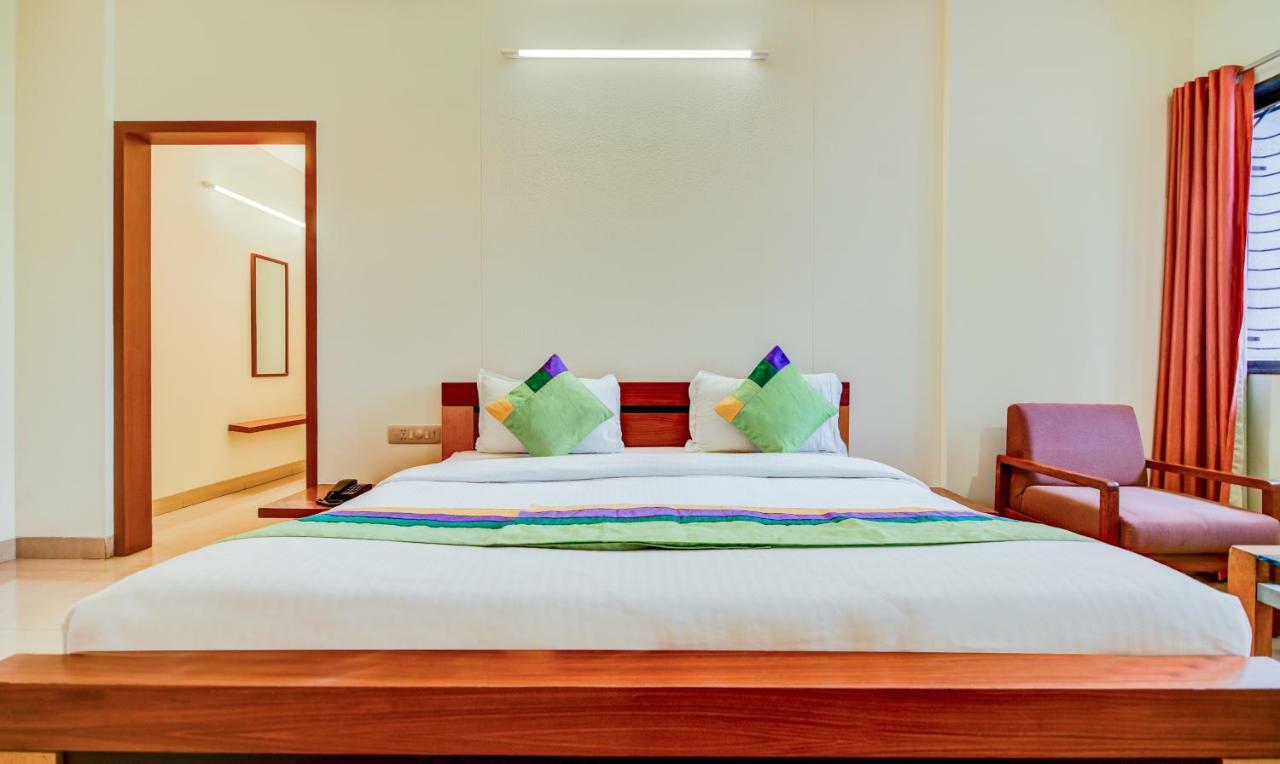 Treebo Trend Surya Nashik Exterior foto